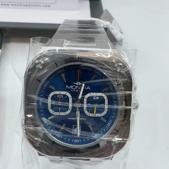 Mondia Mens Wristwatch Madison Forma 820 Stainless Steel Silver MI-820-SS-BL-CM - Picture 5 of 10